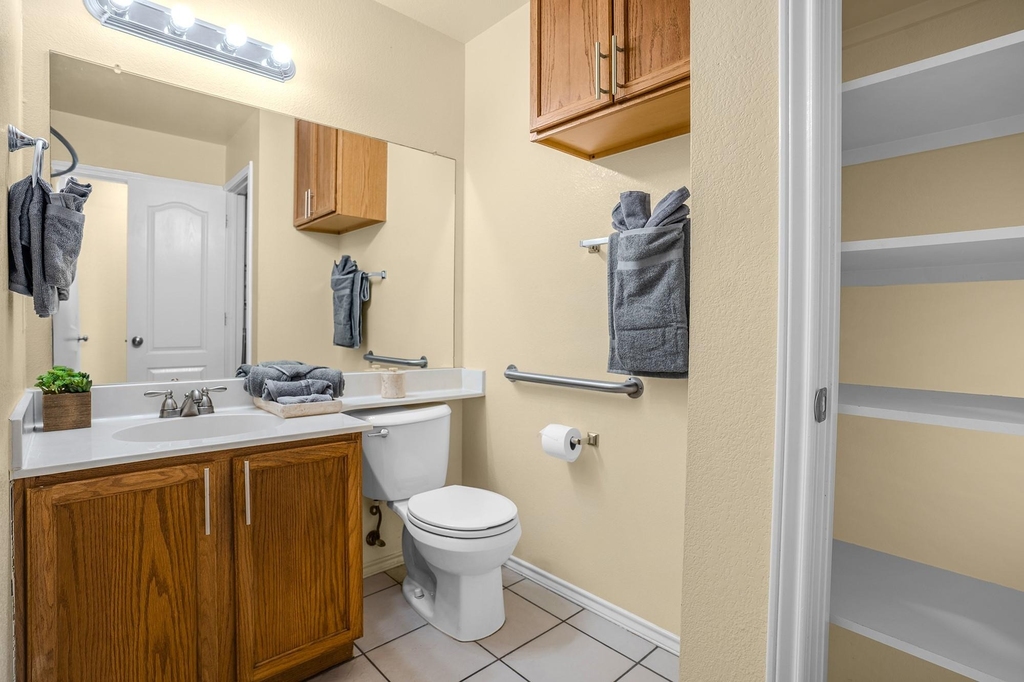 11901 Swearingen Dr - Photo 6