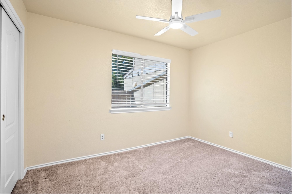 11901 Swearingen Dr - Photo 18
