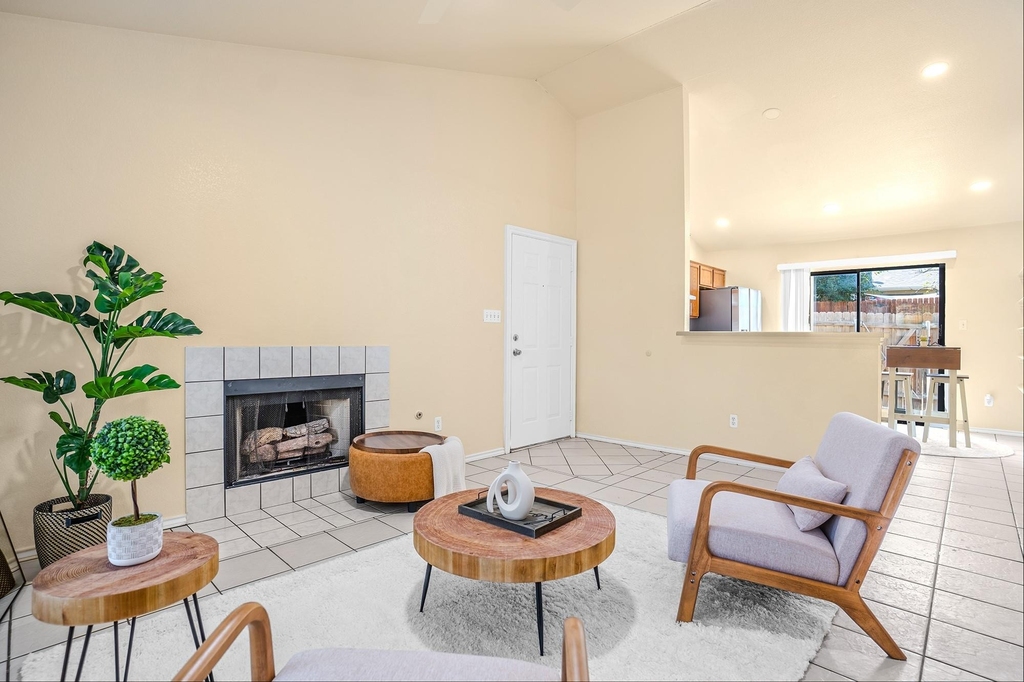 11901 Swearingen Dr - Photo 1