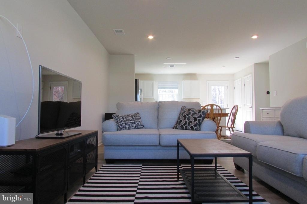 30155 Creekview Circle - Photo 4