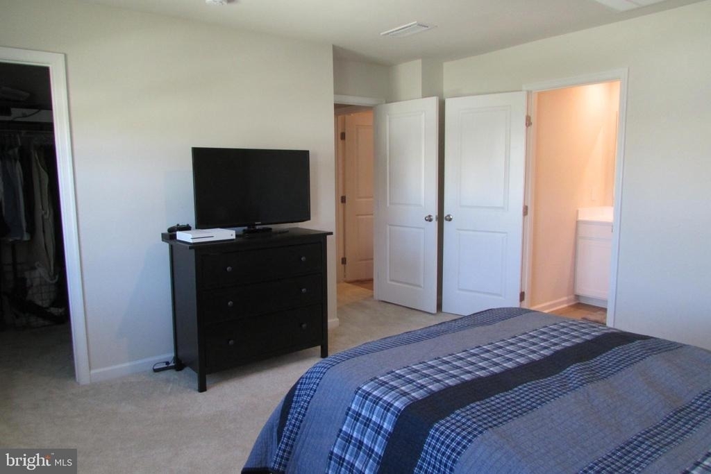 30155 Creekview Circle - Photo 19