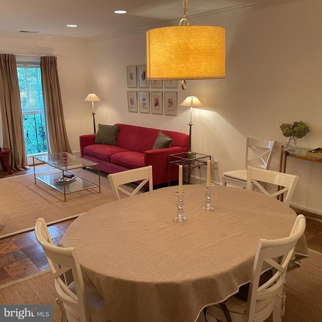 3221 Sutton Place Nw - Photo 4