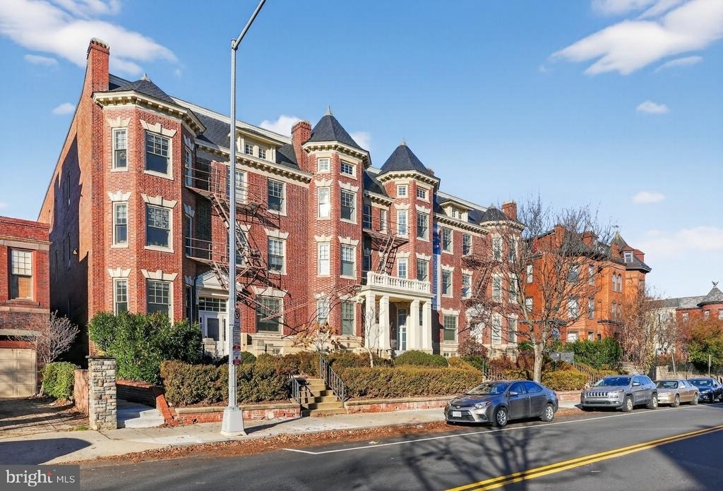2620 13th Street Nw - Photo 1