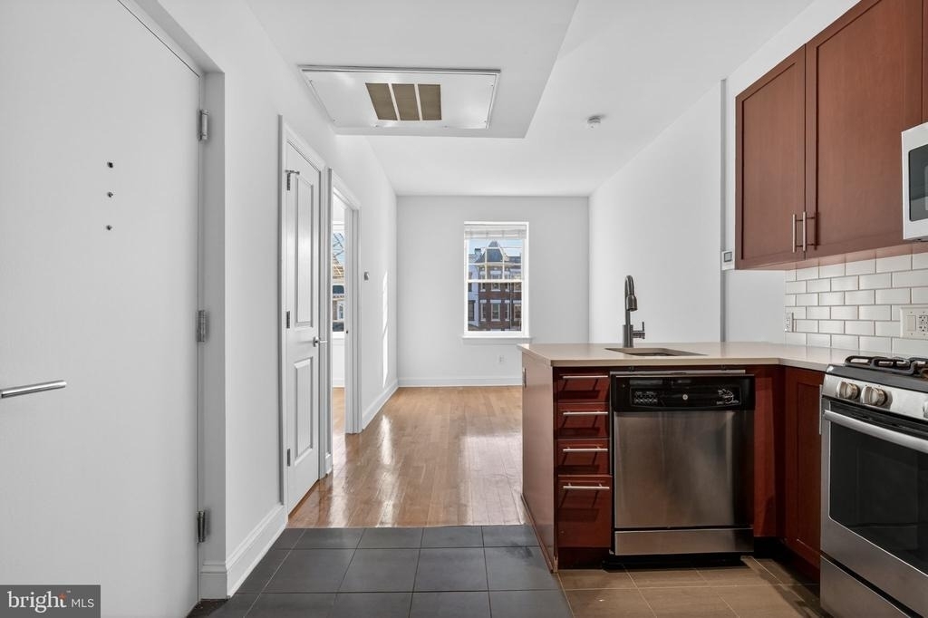 2620 13th Street Nw - Photo 8