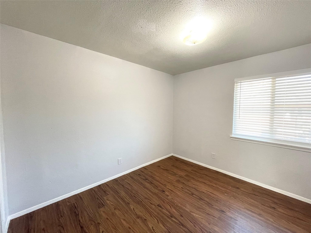 8208 Sam Rayburn Dr - Photo 18