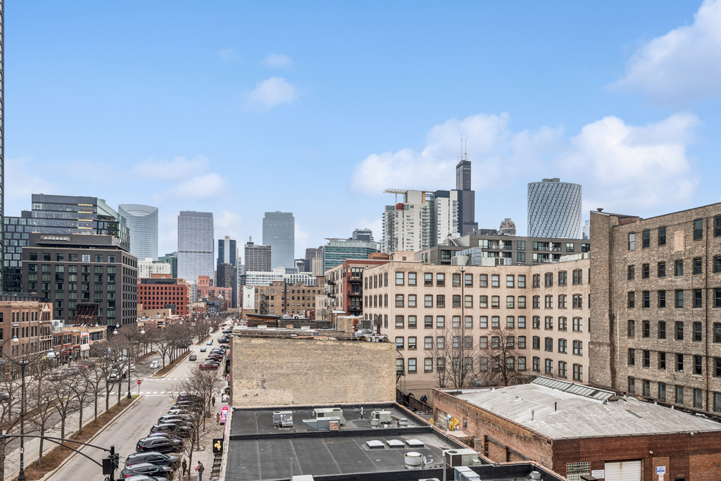 1000 W Washington Boulevard - Photo 10