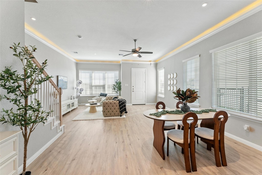 903 Beebrush Lane - Photo 2