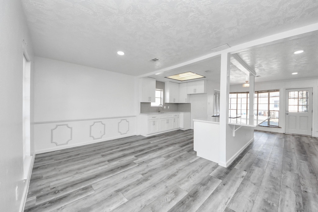 8011 La Roche Lane - Photo 16
