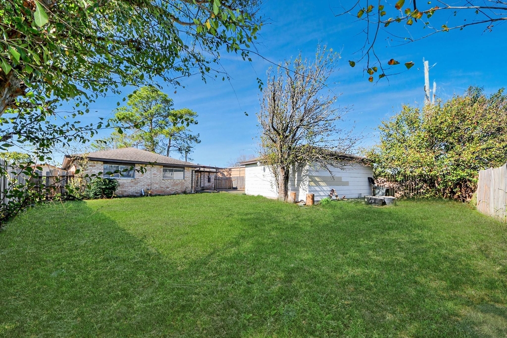 8011 La Roche Lane - Photo 40
