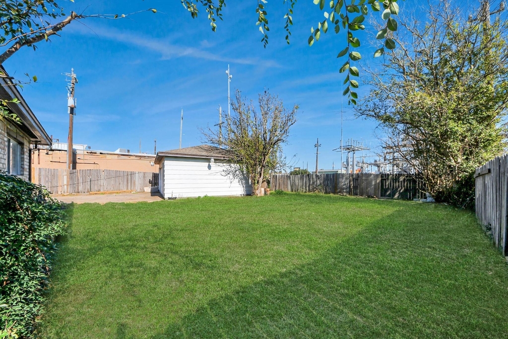 8011 La Roche Lane - Photo 41