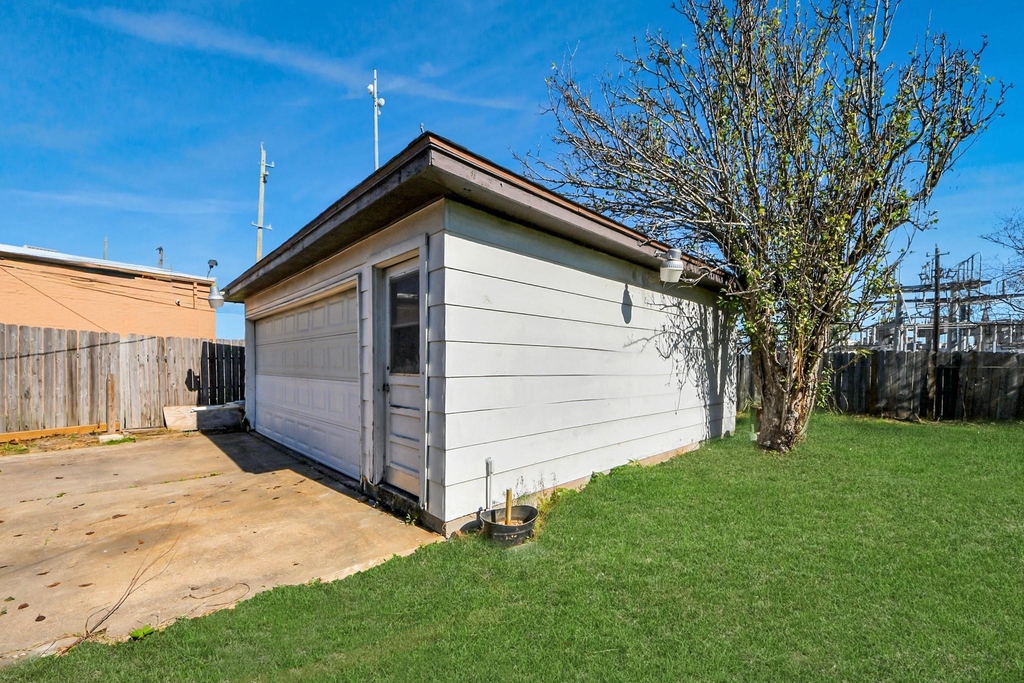8011 La Roche Lane - Photo 42