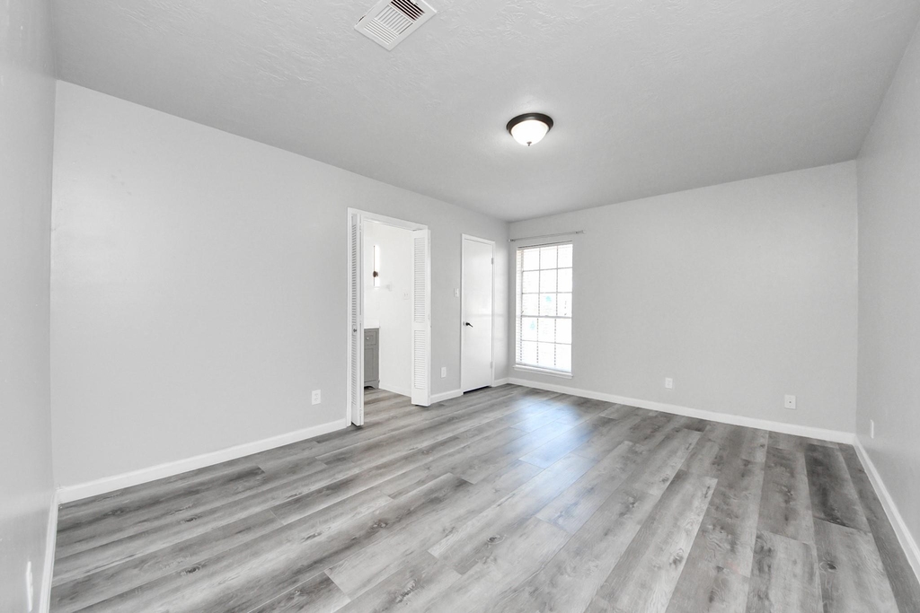 8011 La Roche Lane - Photo 27