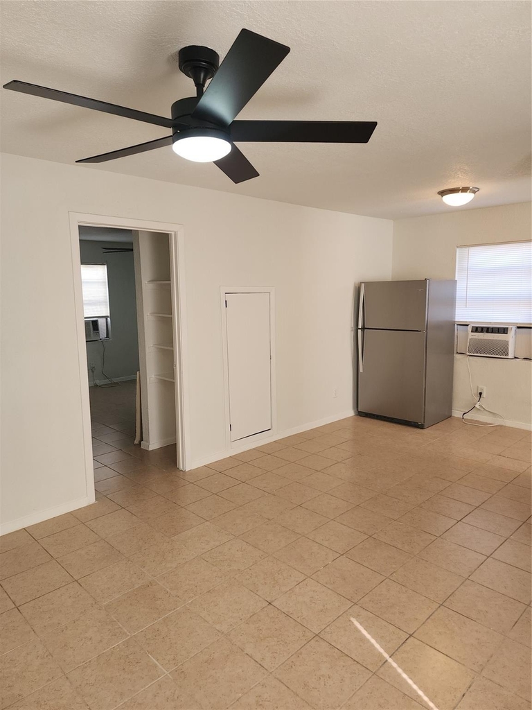 14033 Garber Lane - Photo 4