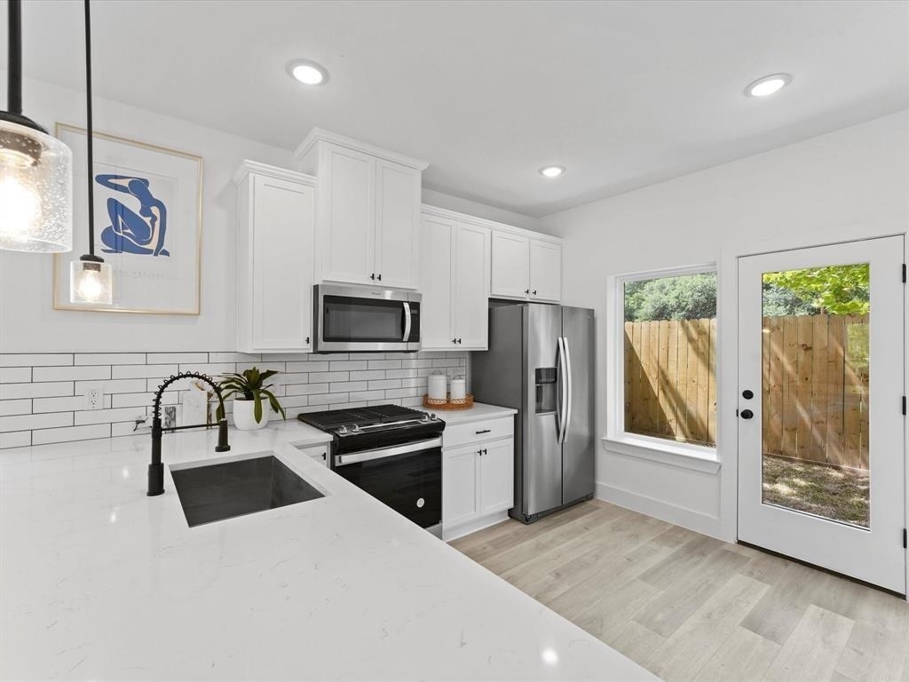 1448 Dewalt Street - Photo 7