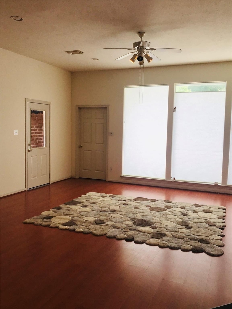 2429 Chantilly Lane - Photo 15