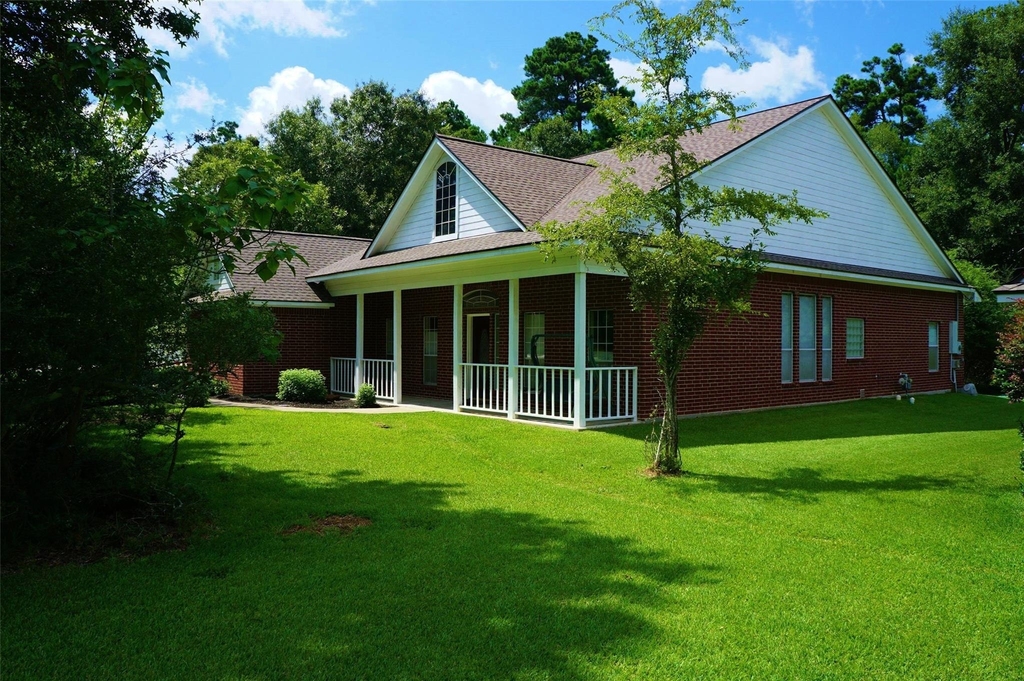 2429 Chantilly Lane - Photo 2