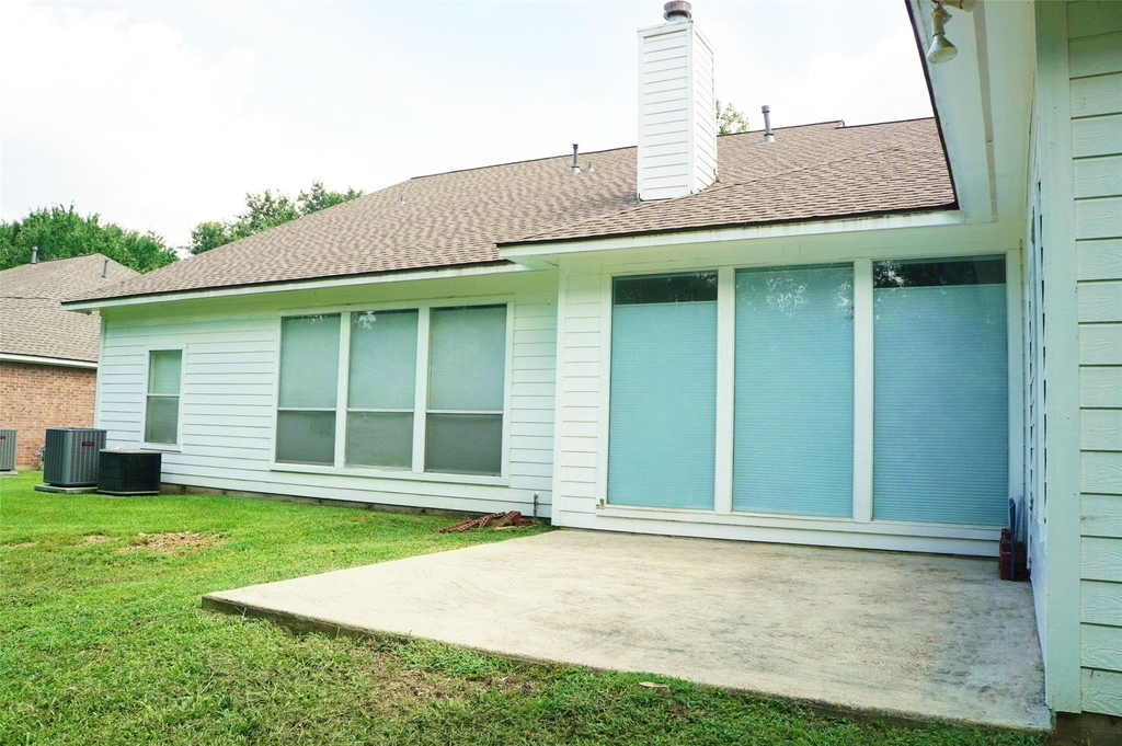 2429 Chantilly Lane - Photo 8