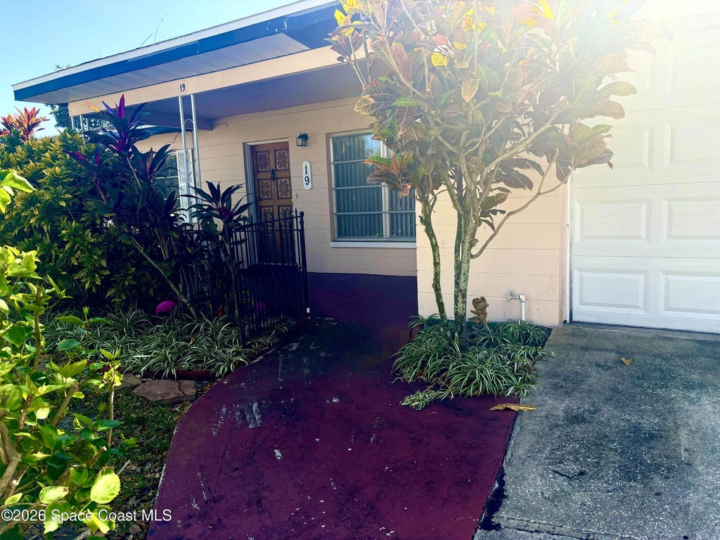 19 Orange Avenue - Photo 1
