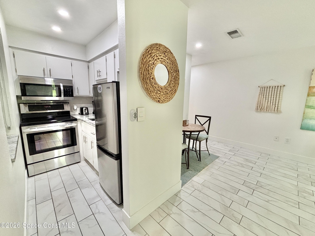 419 Ocean Avenue - Photo 6