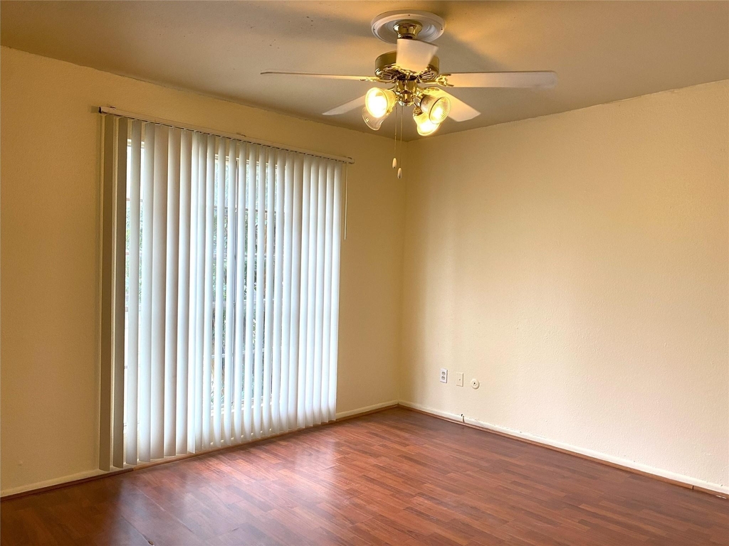 7831 Fuqua Street - Photo 4