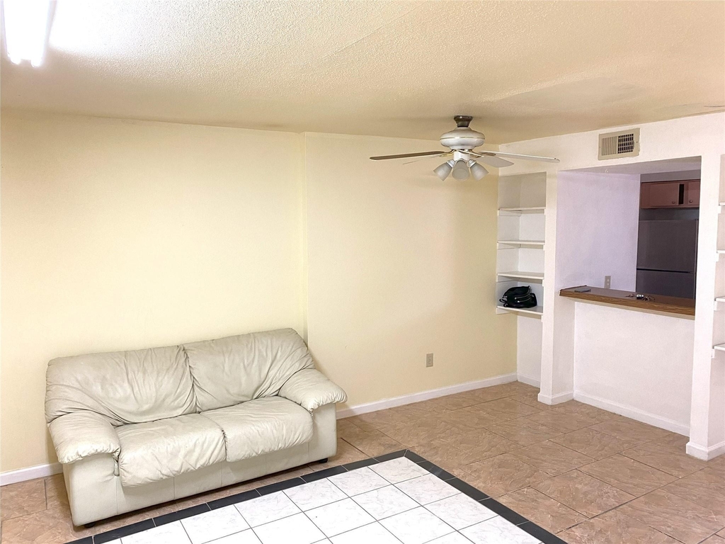 7831 Fuqua Street - Photo 12