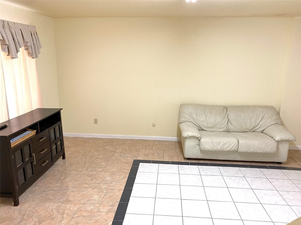 7831 Fuqua Street - Photo 13