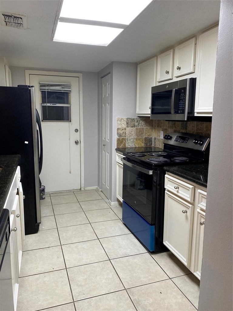 9535 Clanton Street - Photo 16