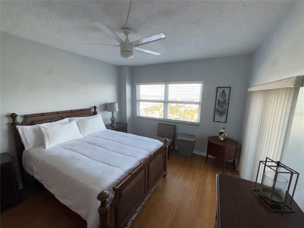 880 Mandalay Avenue - Photo 7