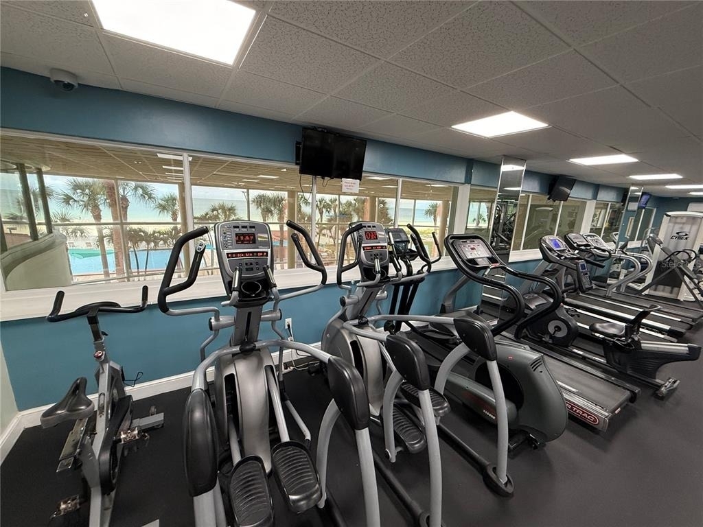 880 Mandalay Avenue - Photo 31