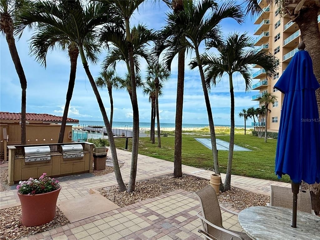880 Mandalay Avenue - Photo 41