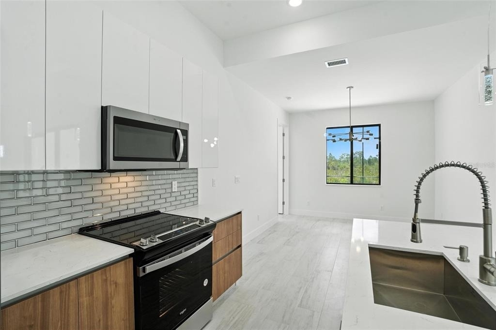 8348 Walden Street - Photo 20