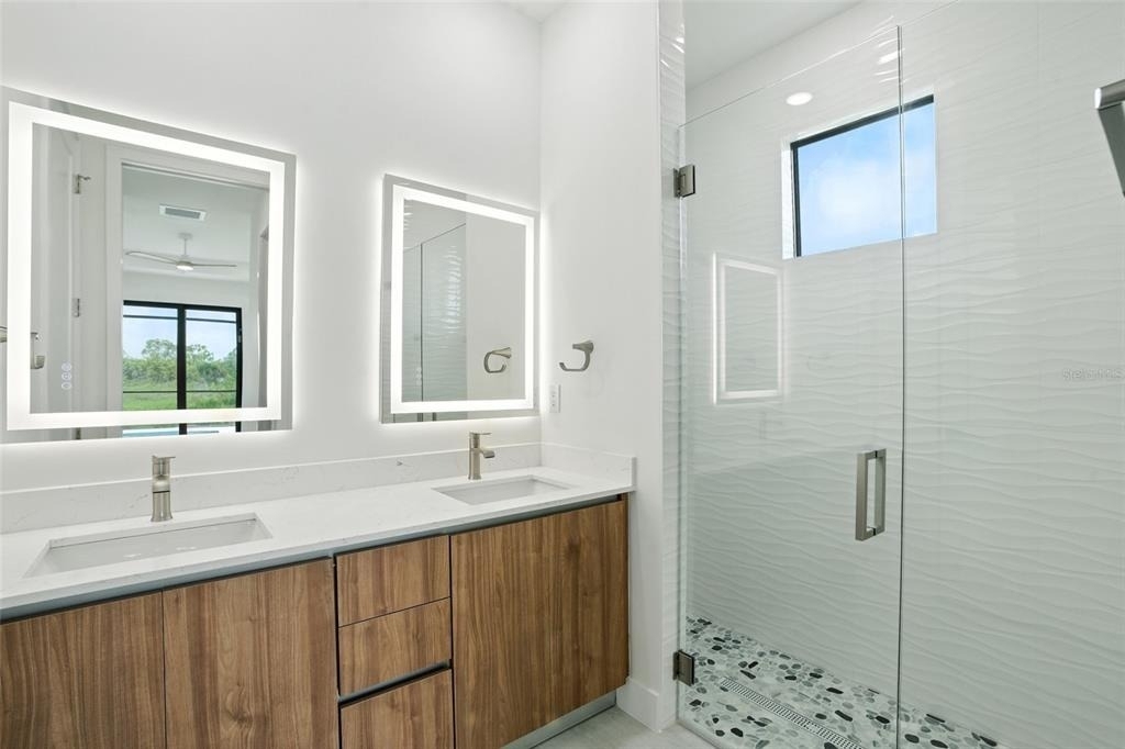 8348 Walden Street - Photo 30