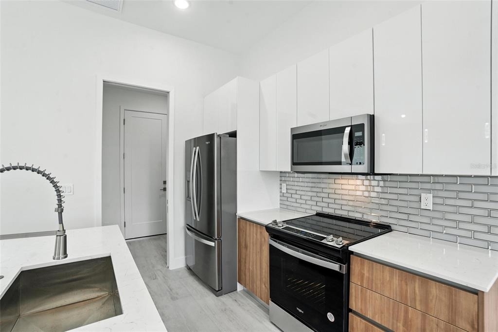 8348 Walden Street - Photo 21