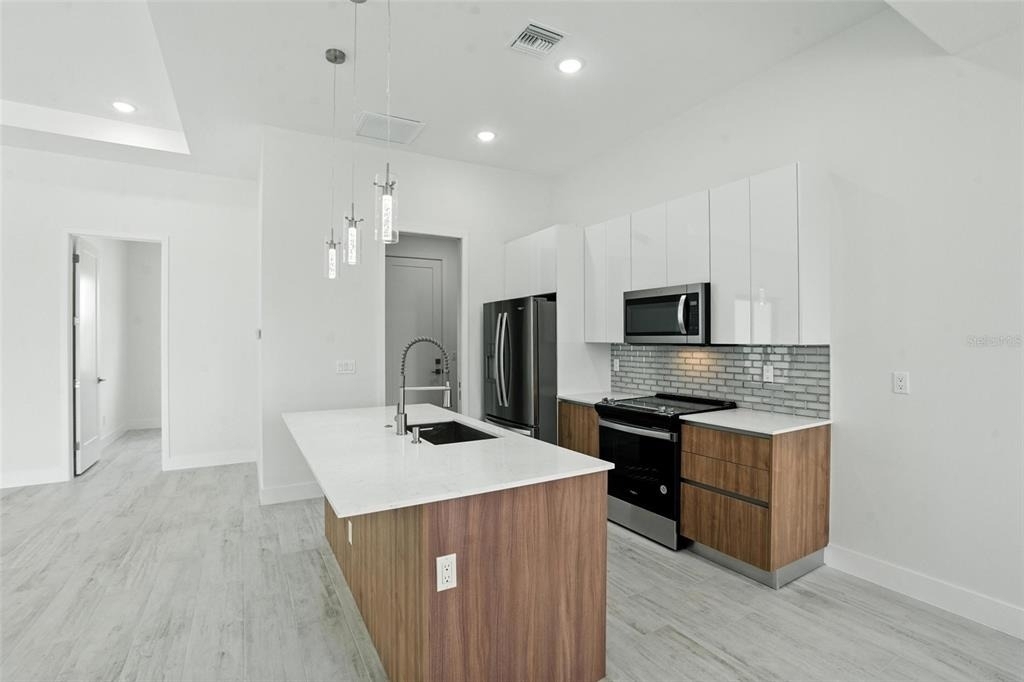 8348 Walden Street - Photo 17