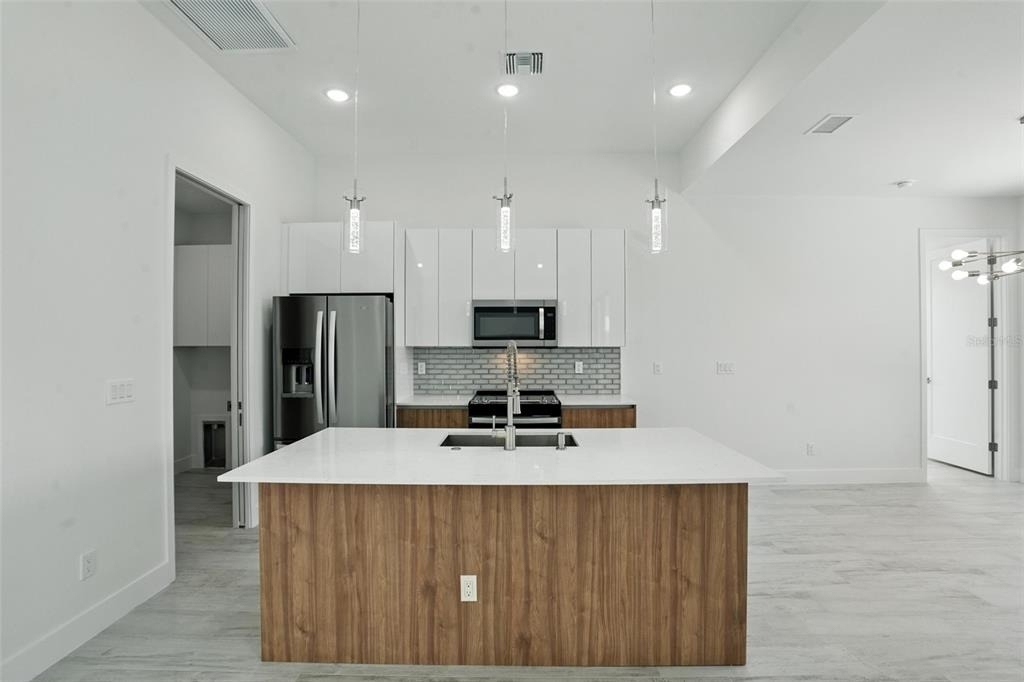 8348 Walden Street - Photo 18