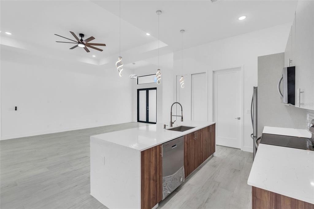 15401 Aqua Circle - Photo 21