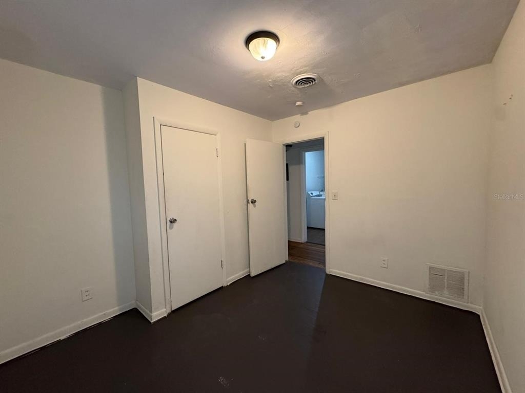 416 Sun Court - Photo 1