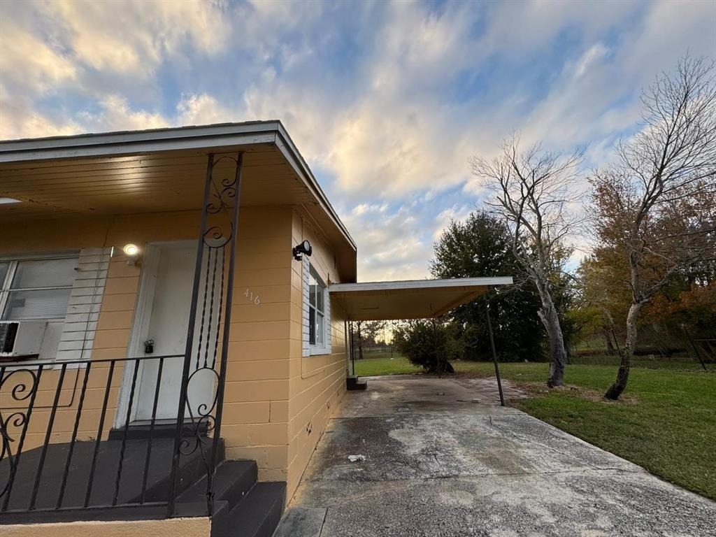 416 Sun Court - Photo 0