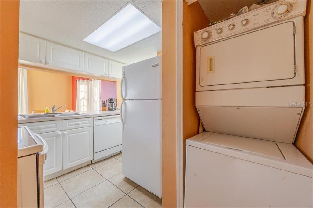 203 Coco Plum Drive - Photo 2