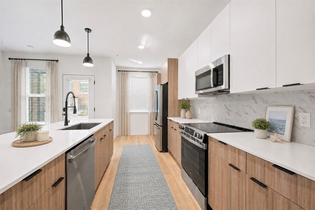 2285 Crown Village Road - Photo 3