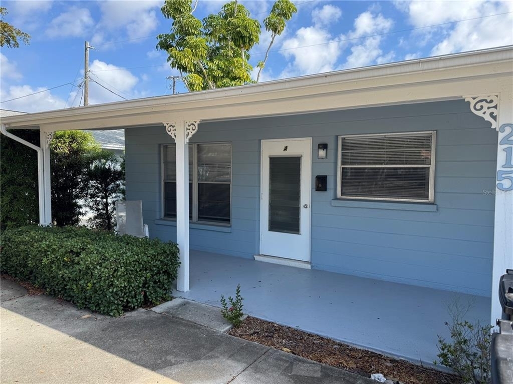 215 Park Boulevard S - Photo 1