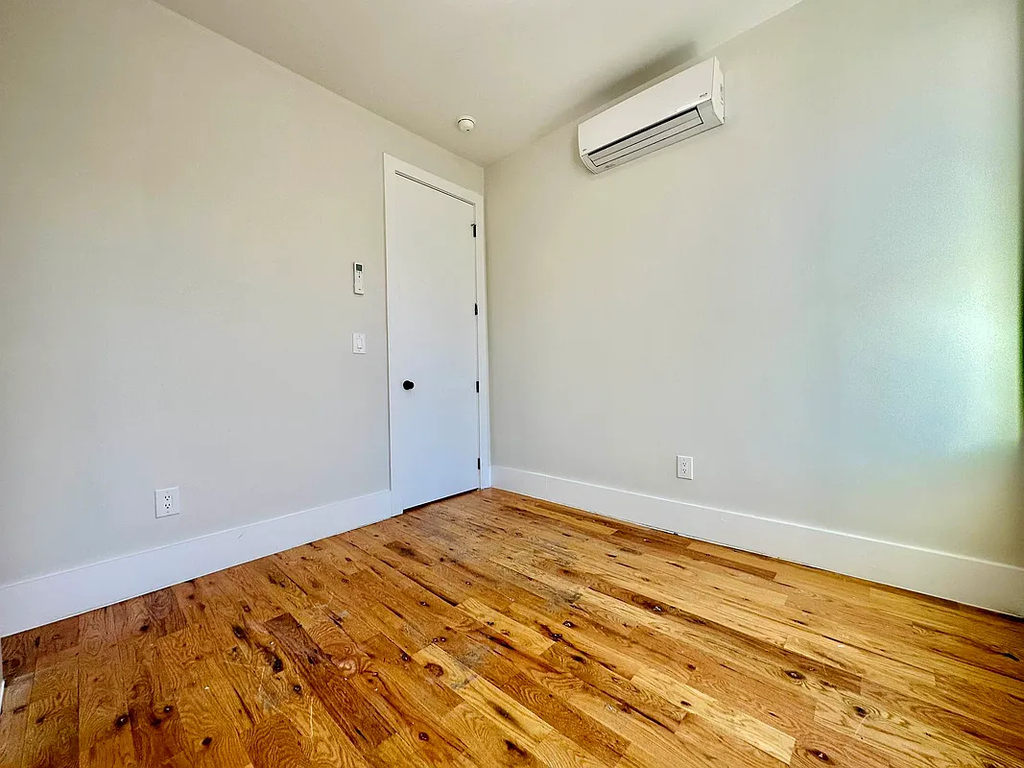 507 East 183rd Street - Photo 5