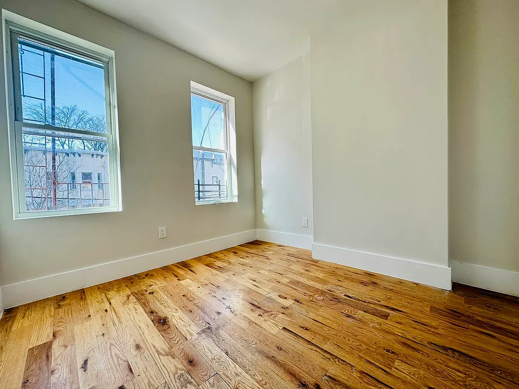 507 East 183rd Street - Photo 2