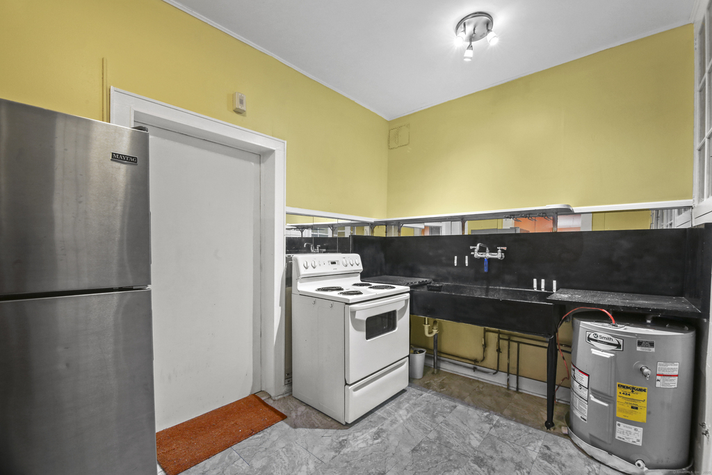 360 Main Street - Photo 3