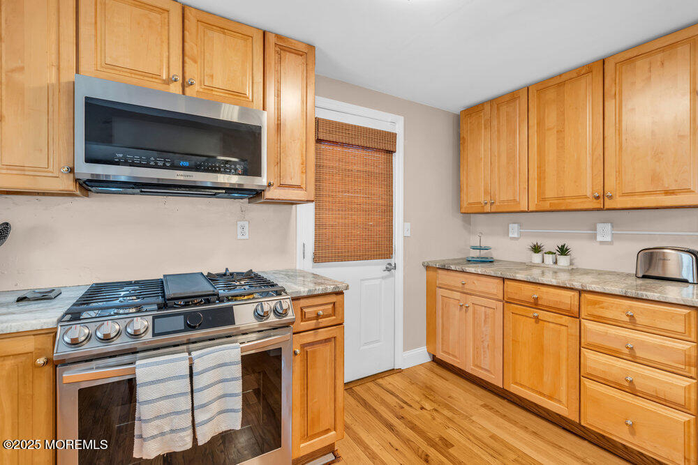 608 Lareine Avenue - Photo 8