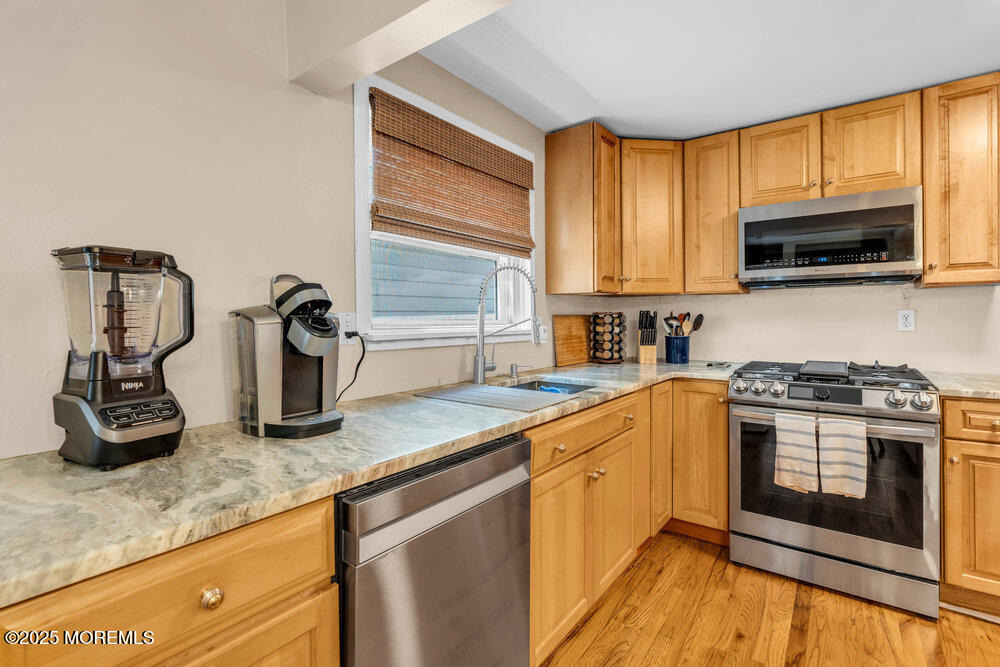 608 Lareine Avenue - Photo 6