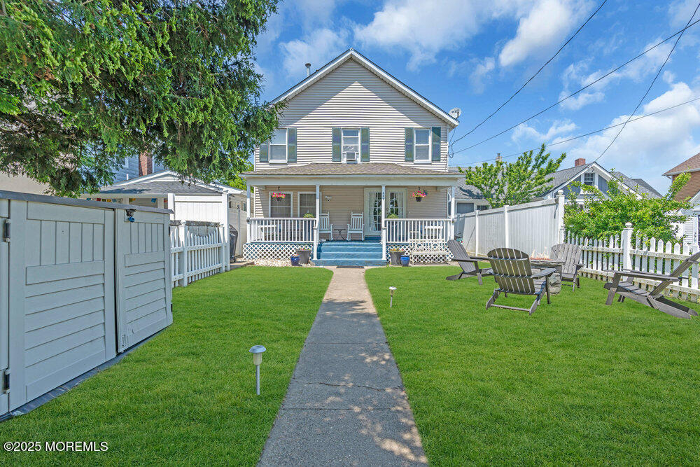 608 Lareine Avenue - Photo 1