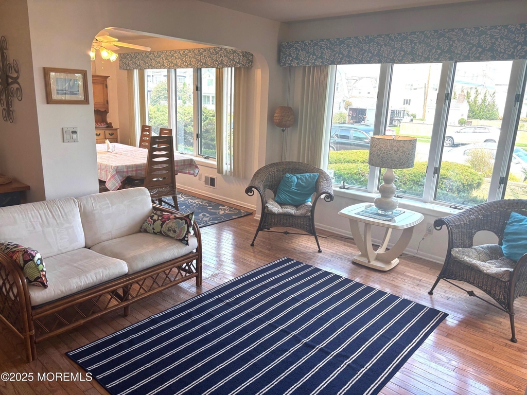 7 Lincoln Avenue - Photo 3