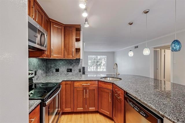5220 Fleetwood Oaks Avenue - Photo 15