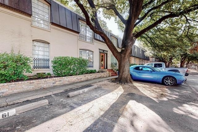 5220 Fleetwood Oaks Avenue - Photo 2